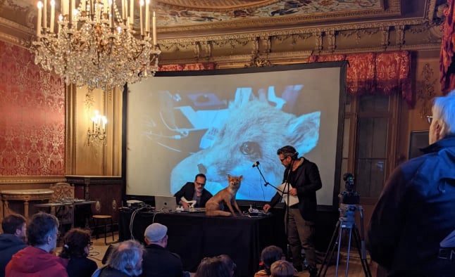 , et l'assujetissez;